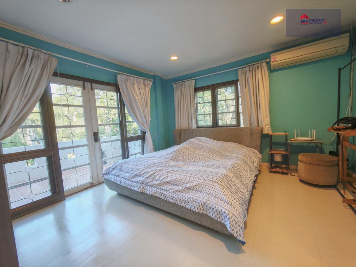 ขายที่ดินพร้อมสิ่งปลูกสร้าง บ้านเดี่ยว 2 ชั้น หมู่บ้านผกามาศ ปรีดีพนมยงค์ ซอย 14 | สุขุมวิท 71 | เขตสวนหลวง บ้านเดี่ยวในทำเลศักยภาพ ใจกลางสุขุมวิท 71