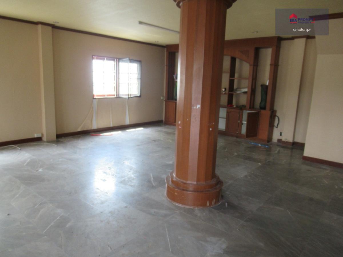 NPA HOT DEAL  บ้านเดี่ยว 2 ชั้น โครงการคฤหาสน์ธานี ติดถนนศักดิเดชน์ ทำเลเดินทางสะดวก ใกล้ชุมชน ทางไปอ่าวมะขาม ราคาพิเศษต่ำกว่าตลาด เหมาะอยู่อาศัยหรือรีโนเวทเพิ่มมูลค่า